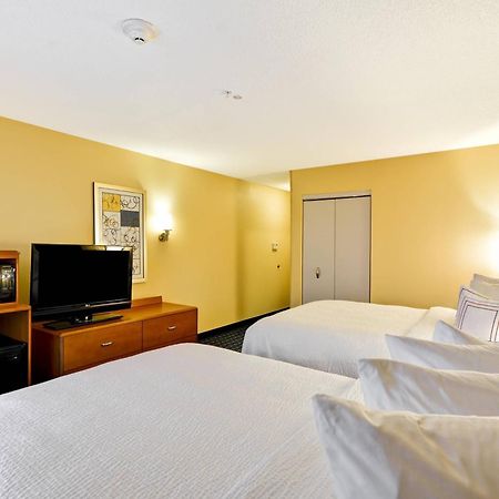 Fairfield Inn & Suites Tampa Fairgrounds/Casino Orient Park Exterior foto